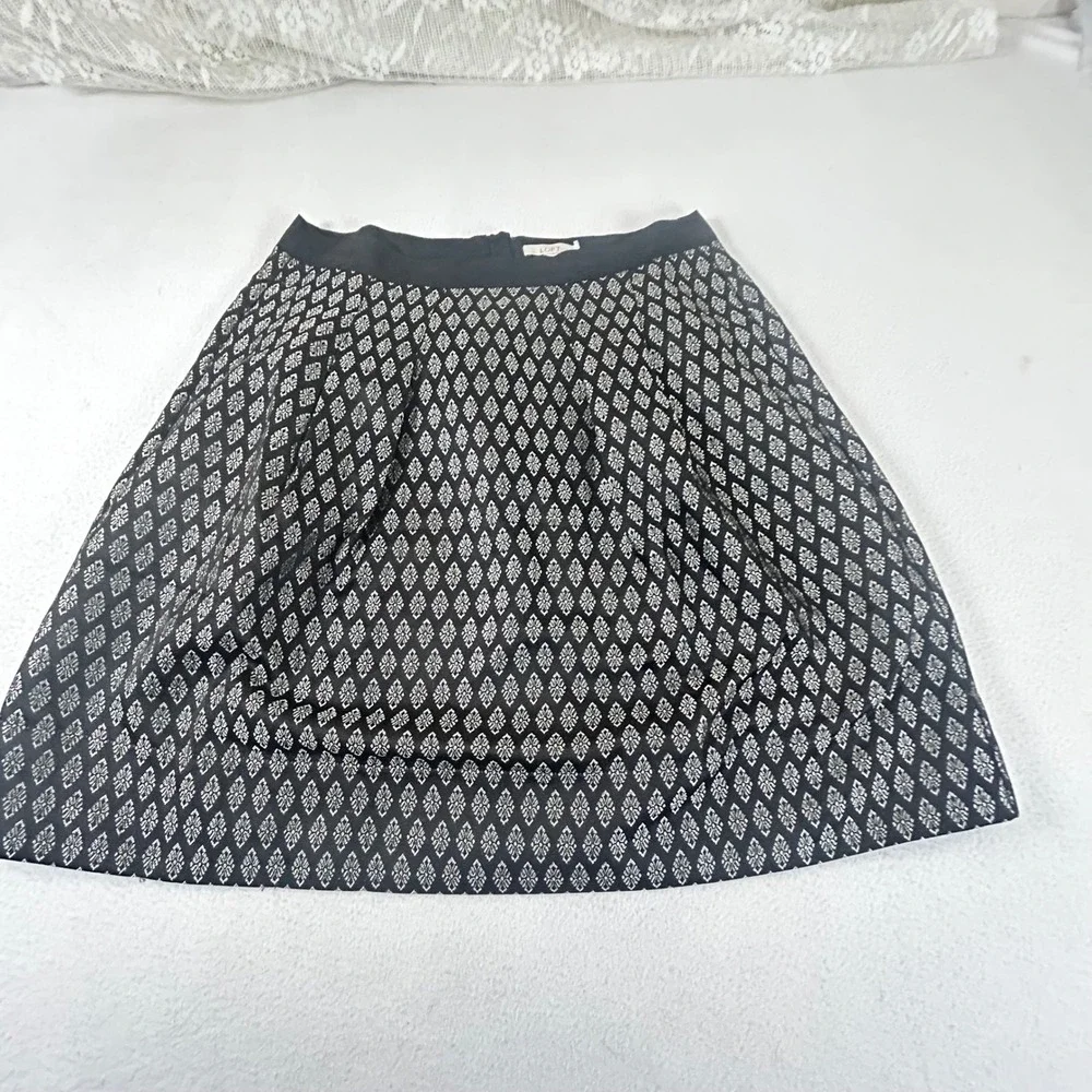 LOFT Women Size 10 Black Metallic Diamond Jacquard Skirt A-Line‎ Mini Polyester